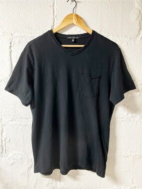 Robert Barakett Black Pima Cotton V-neck T-Shirt with Pocket Men’s Sz. M EUC